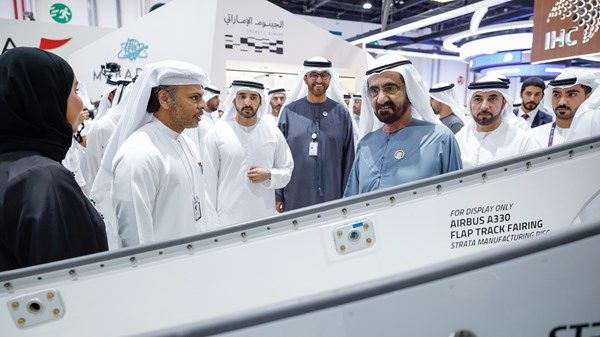 محمد بن راشد: الإمارات لا تنتظر المستقبل بل تصنعه الآن بأفكار وسواعد أبنائها ومؤسساتها