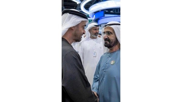 محمد بن راشد: التقيت أخي ورفيق مسيرتي وقائدي رئيس الدولة أثناء زيارتي"اصنع في الإمارات"