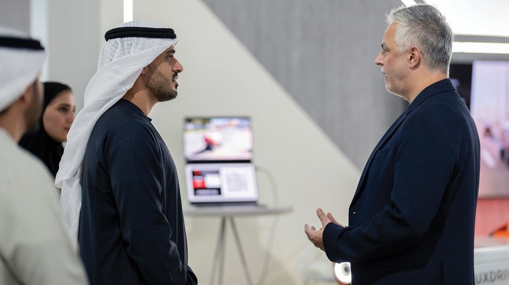 زايد بن محمد بن زايد يشهد جانباً من فعاليات الدورة الخامسة من منصة «اصنع في الإمارات»