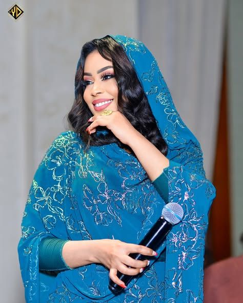 شاهد بالفيديو.. الفنانة إيمان الشريف تطلق أغنية جديدة من كلمات الشاعر الذي أشعل الحرب بينها وبين “البرنس”