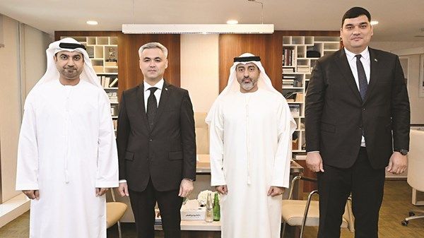 سفير تركمانستان يزور صحيفة «الاتحاد»