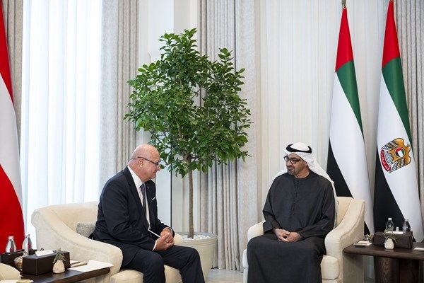رئيس الدولة ومستشار النمسا يبحثان تعزيز الشراكة الاستراتيجية الشاملة بين البلدين والتطورات الإقليمية