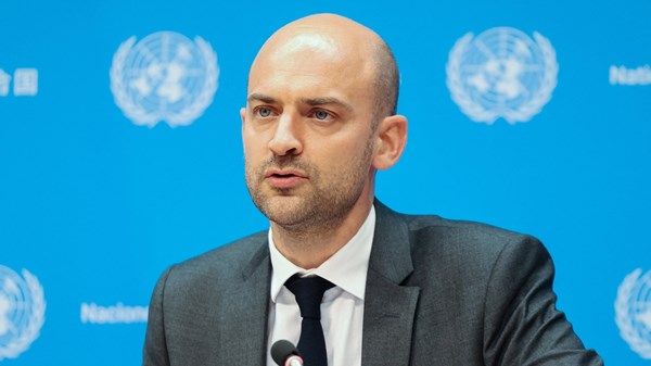فرنسا تستبعد رفع العقوبات عن إيران