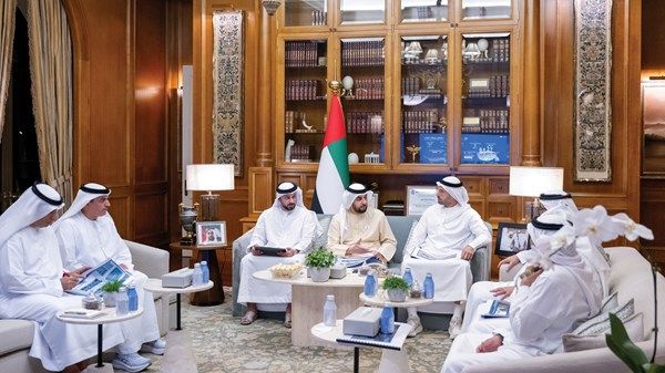 حمدان بن زايد يستقبل وفداً من دائرة الثقافة والسياحة - أبوظبي ويطلع على مشاريع منطقة الظفرة حتى عام 2030