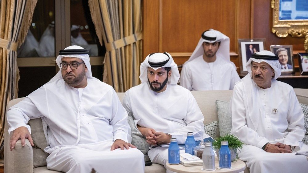 حمدان بن زايد يستقبل وفداً من دائرة الثقافة والسياحة - أبوظبي ويطلع على مشاريع منطقة الظفرة حتى عام 2030