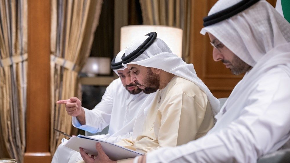 حمدان بن زايد يستقبل وفداً من دائرة الثقافة والسياحة - أبوظبي ويطلع على مشاريع منطقة الظفرة حتى عام 2030