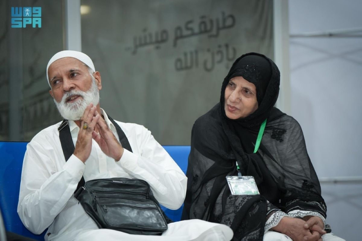 محمد وزوجته.. حكاية 20 عاما 
تلبس الحلم ثوب الإحرام عبر مبادرة طريق مكة
