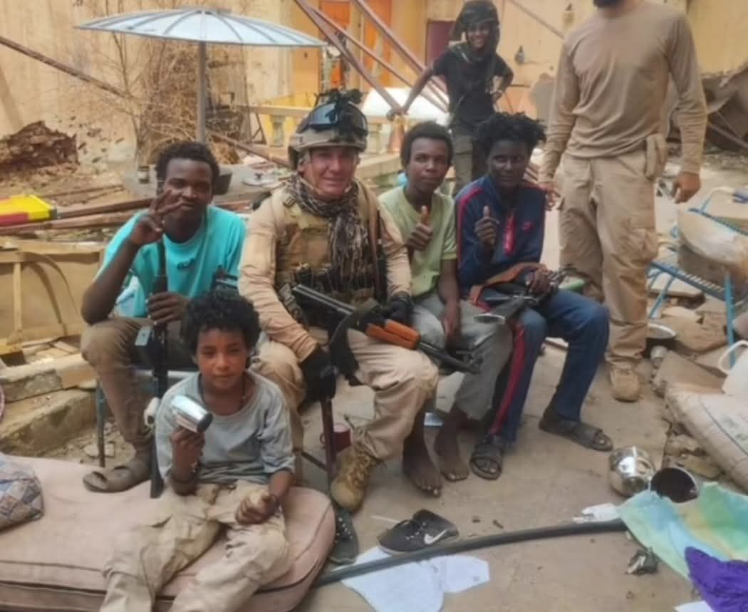 عناصر شبه عسكرية كولومبية تعبر بانغي للانضمام إلى ميليشيا الدعم السريع في السودان