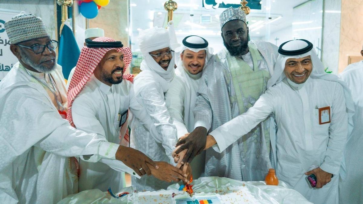 بالزمزم والهدايا والأناشيد... رحلات تستقبل الفوج الأول من حجاج تشاد 