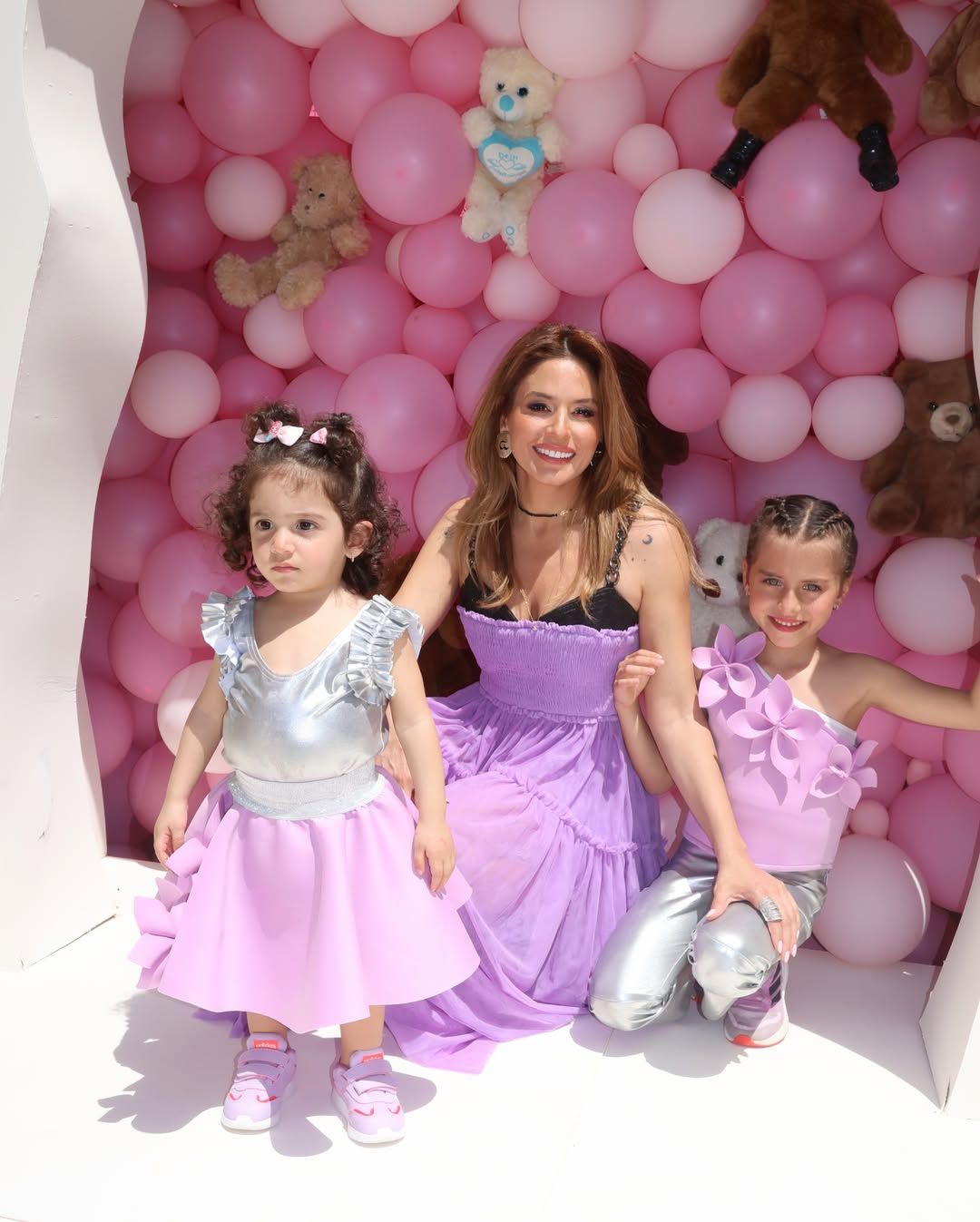 الممثلة تاتيانا مرعب تحتفل بعيد ميلاد ابنتها بأجواء ساحرة…. شاهدوا الصور