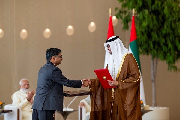 رئيس الدولة ورئيس وزراء الهند يشهدان إعلان عدد من الاتفاقيات ومذكرات التفاهم بين البلدين