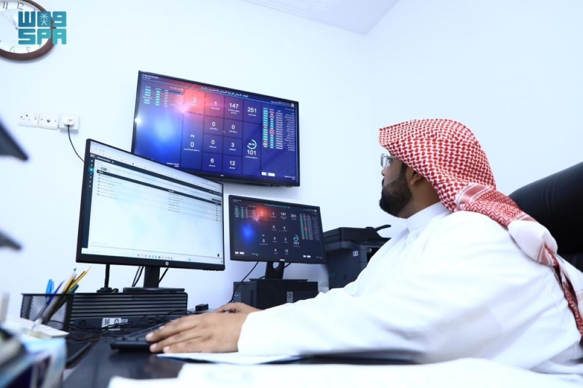 بـ14 لغة عالمية.. الهاتف المجاني يجيب عن الاستفسارات الشرعية لضيوف الرحمن
