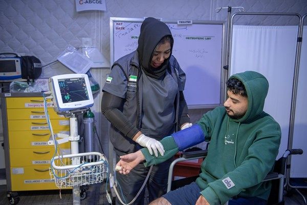 المستشفى الإماراتي العائم في العريش يواصل خدماته الطبية للأشقاء الفلسطينيين ضمن "الفارس الشهم 3"