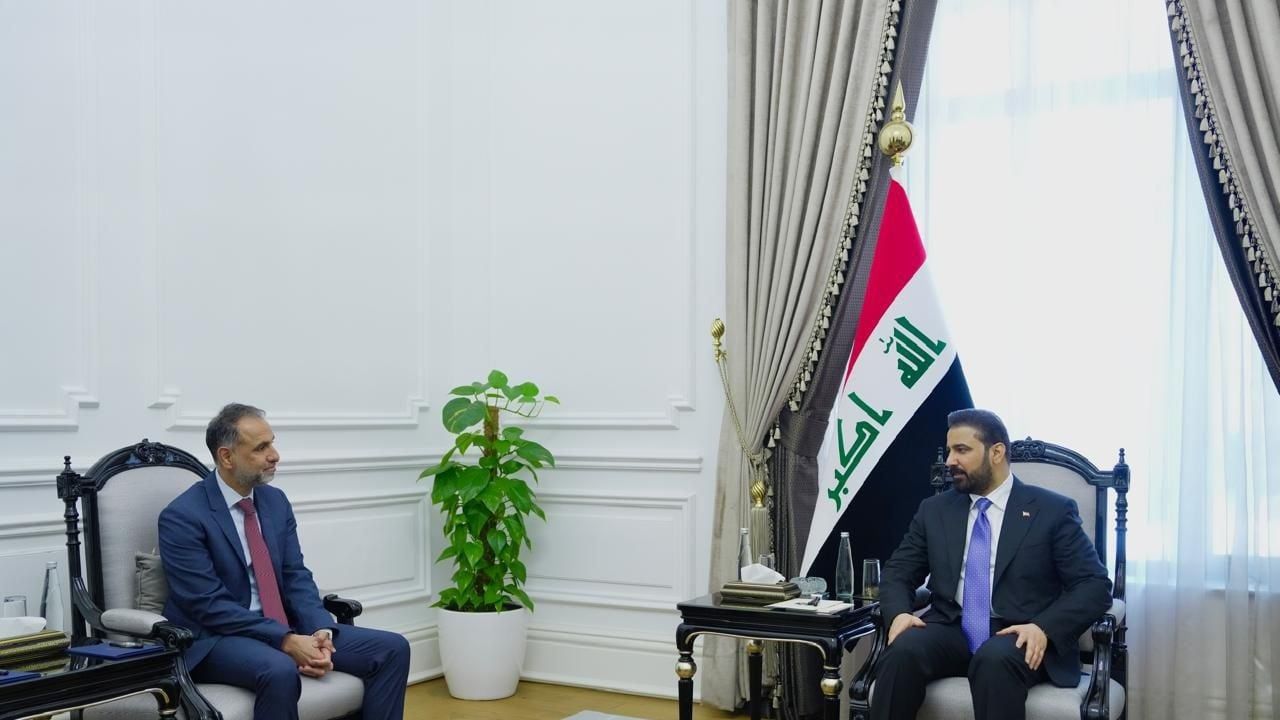 العراق وبريطانيا يؤكدان على لغة الحوار لتجنيب المنطقة مخاطر الحرب
