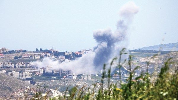 قتلى وجرحى بغارات إسرائيلية مكثفة في جنوب لبنان