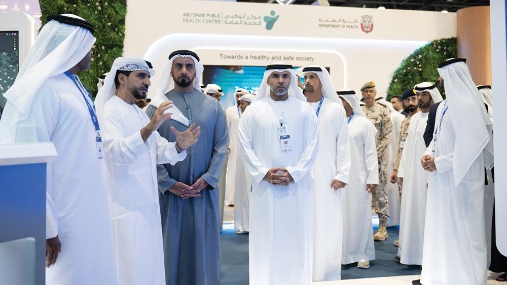 سيف بن زايد يفتتح الدورة التاسعة من المعرض الدولي للأمن الوطني ودرء المخاطر «آيسنار»