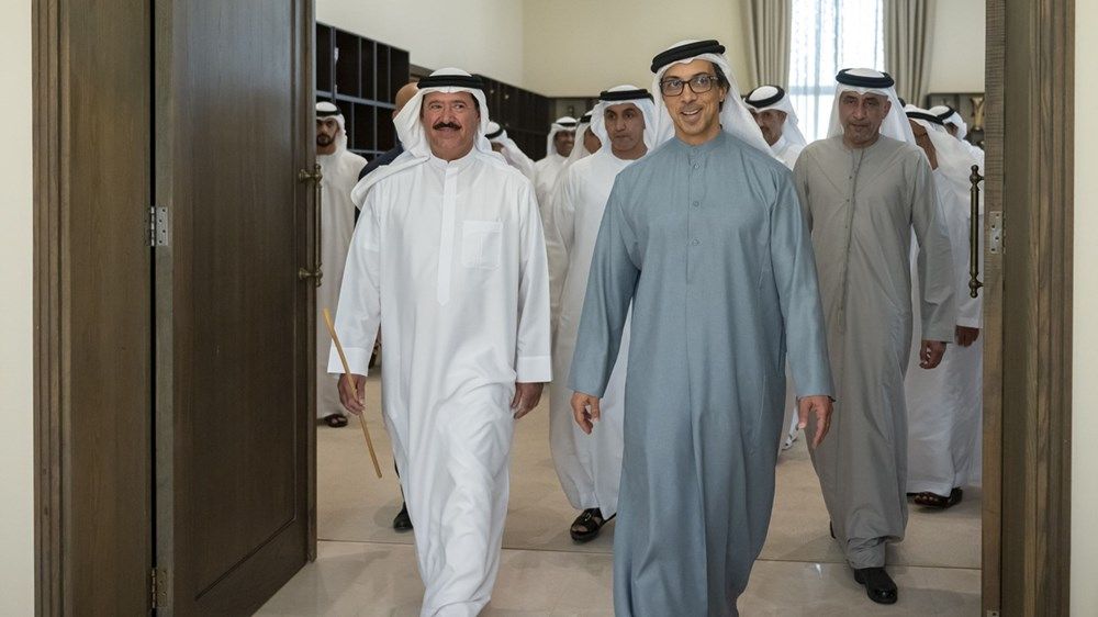 منصور بن زايد يحضر مأدبة غداء أقامها سلطان بن حمدان