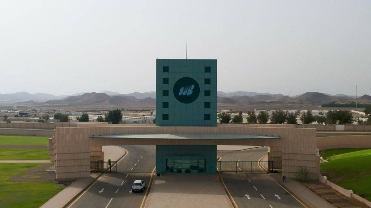 جامعة جدة تقدّم موعد إيداع المكافأة المالية للطلاب بمناسبة عيد الأضحى المبارك