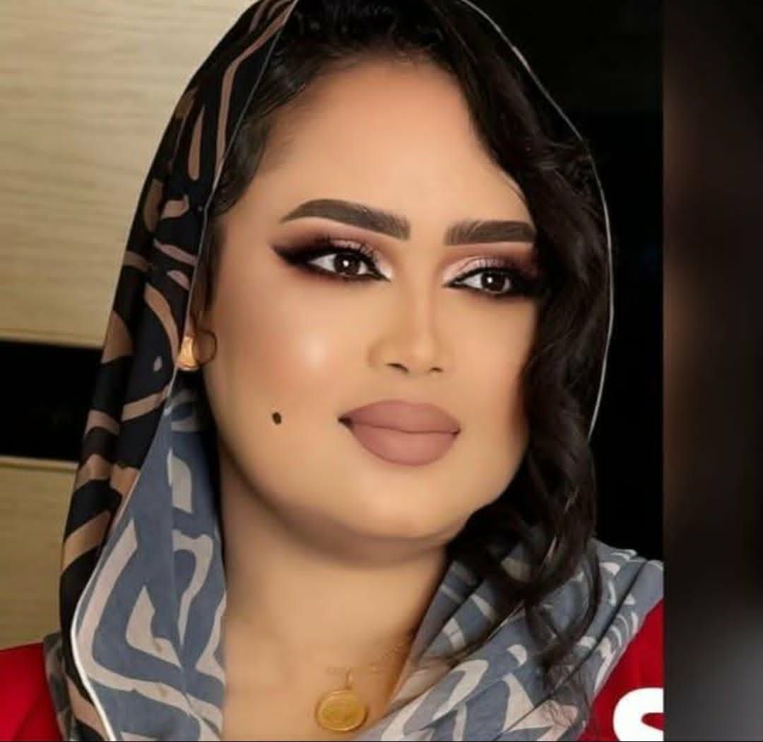 الصحفية عائشة الماجدي تدون بلاغات في عدد من الشخصيات وتهدد: (اي زول عامل فيها شفت راجل ولا مراة خلي يكتب اسمي دا بس)