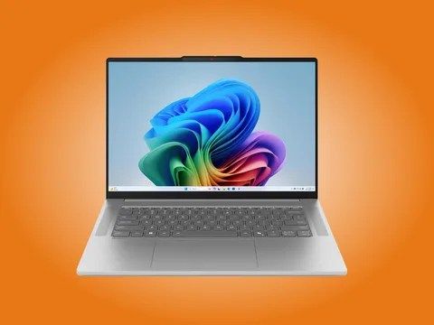 تكنولوجيا: لينوفو تطلق حاسوبا محمولا خفيف الوزن بحجم 15 بوصة عالميا بشاشة 120 Hz ومعالج إنتل Wildcat Lake