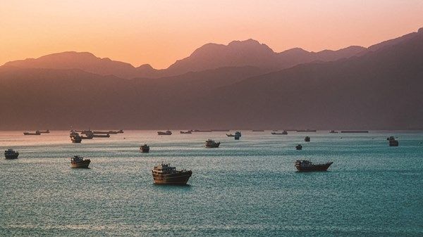 تأهب بريطاني لمهمة محتملة لتطهير «هرمز» من الألغام