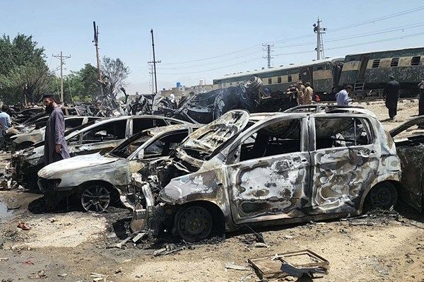 الأمم المتحدة تدين تفجير قطار في باكستان