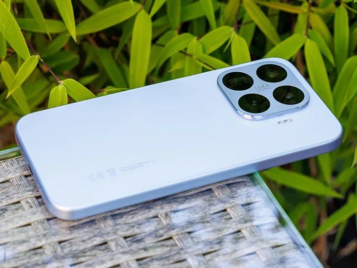 تكنولوجيا: شاومي تطلق هاتفا رائدا جديدا بكاميرا مقربة من نوع بيريسكوب بتقريب 5x وبطارية تبلغ سعتها 6500 mAh