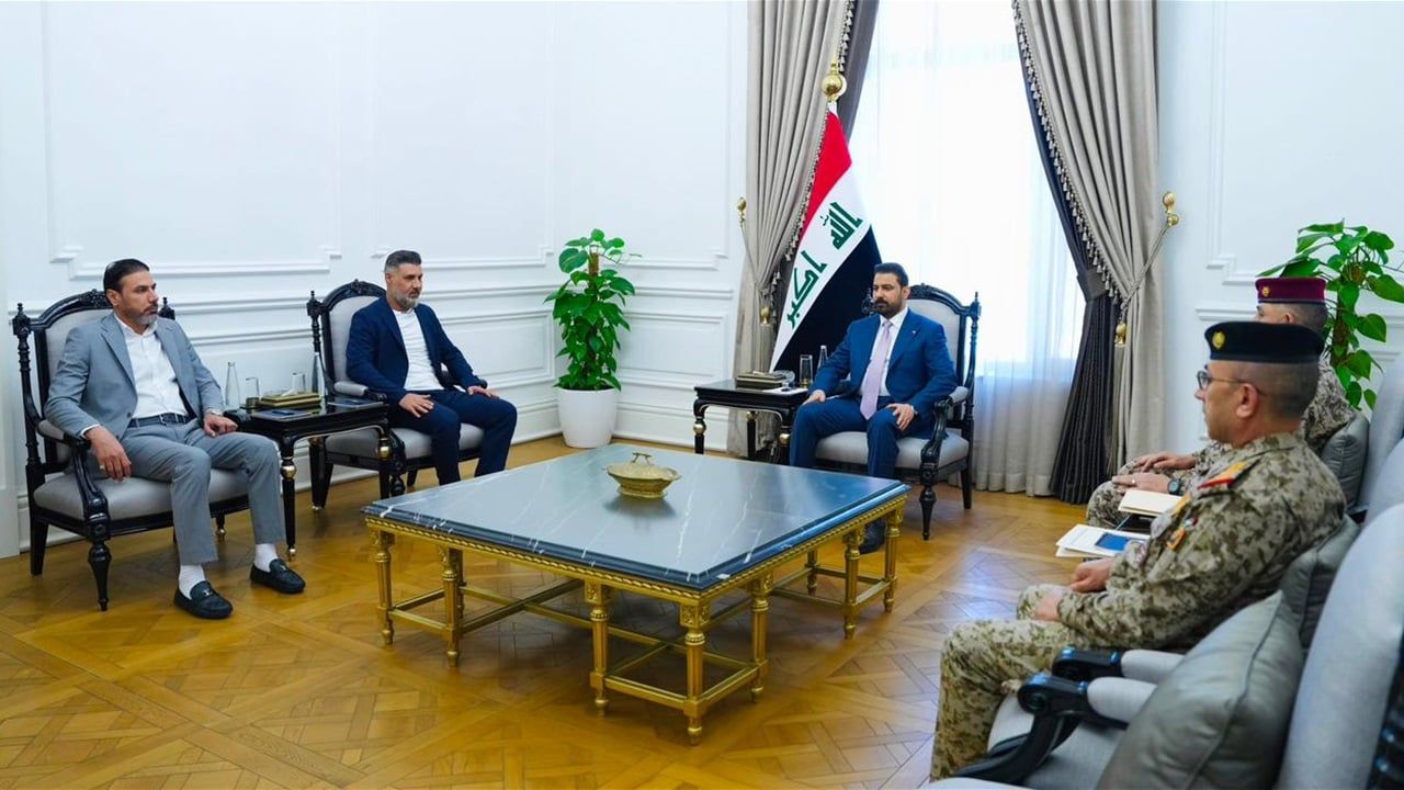 الزيدي يستقبل وفداً من التيار الوطني الشيعي لبحث انضمام سرايا السلام إلى القوات الأمنية العراقية