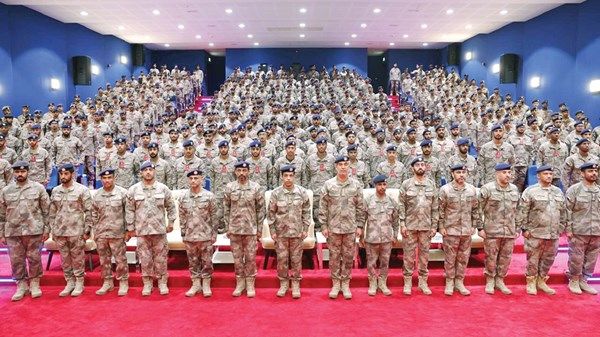 نائب مدير قطاع الأمن الجنائي للشؤون الإدارية يتفقّد مجندي الدفعة الـ 24