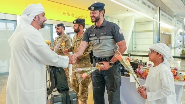 "شرطة أبوظبي" ترحب بالحجاج العائدين عبر مطار زايد الدولي