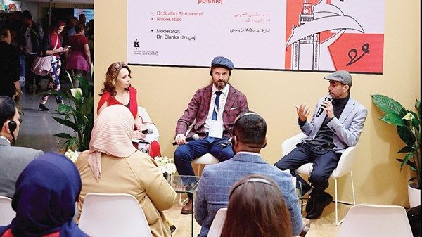 جلسة حوارية تناقش «أسئلة الرواية بين الإمارات وبولندا»