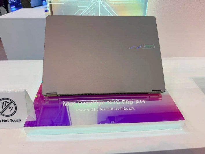 تكنولوجيا: شركة MSI تكشف عن أول لابتوب بمقاس 16 بوصة وتصميم 2 in 1 في العالم يعمل بتقنيات RTX Spark من شركة إنفيديا #COMPUTEX2026
