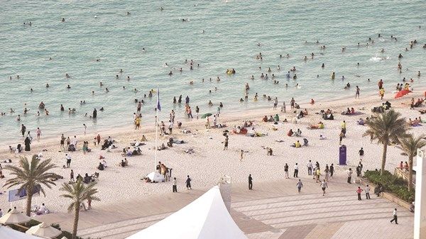 411 ألف زائر لشواطئ أبوظبي خلال الربع الأول