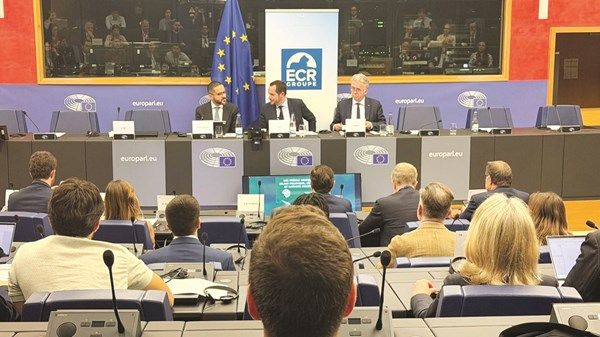 الإمارات: نهج ثابت في محاربة التطرف والإرهاب