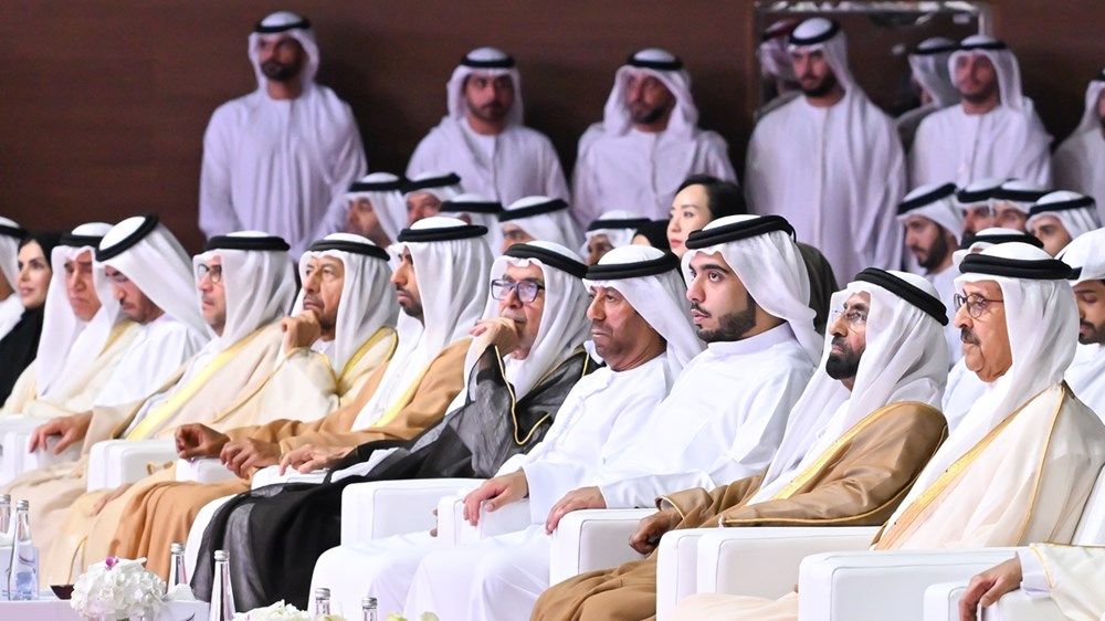 حمد الشرقي يشهد تخريج 302 طالب وطالبة من جامعة الفجيرة ويؤكد: الاستثمار في التعليم رهان الوطن نحو المستقبل