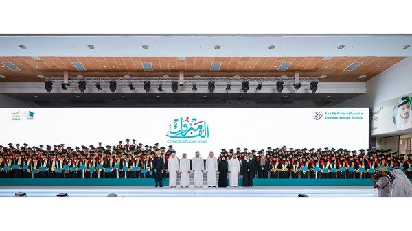 برعاية منصور بن زايد.. محمد بن حمدان بن زايد يشهد حفل تخريج طلبة مدارس الإمارات الوطنية بمجمع العين