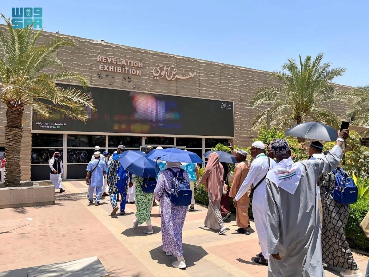 معرض الوحي يوثق قصة نزول الوحي بعروض مرئية وتجارب معرفية تثري رحلة ضيوف الرحمن