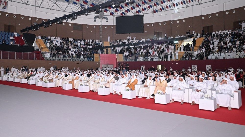 حمد الشرقي يشهد تخريج 302 طالب وطالبة من جامعة الفجيرة ويؤكد: الاستثمار في التعليم رهان الوطن نحو المستقبل
