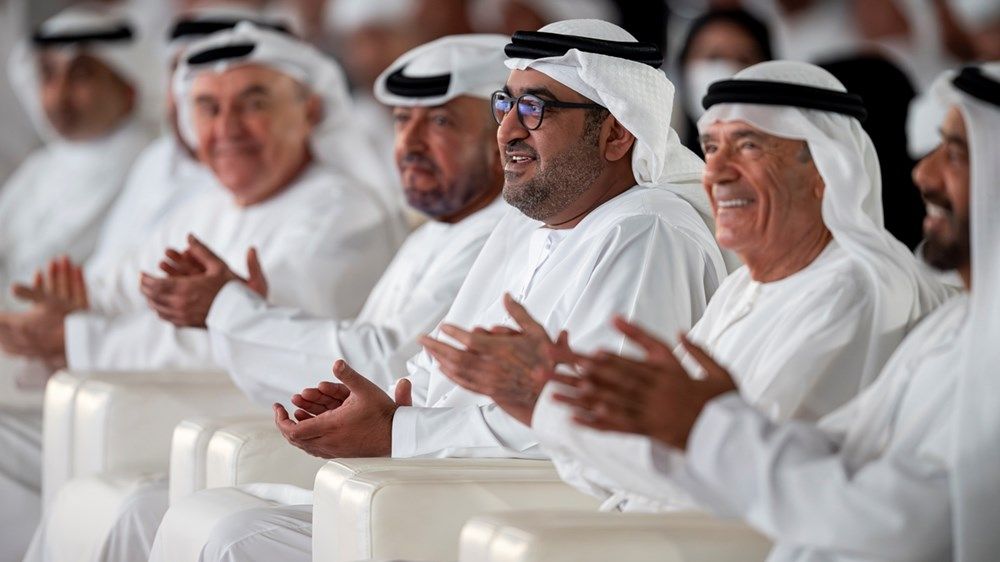 برعاية منصور بن زايد.. محمد بن حمدان بن زايد يشهد حفل تخريج طلبة مدارس الإمارات الوطنية بمجمع العين