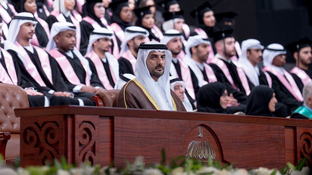 سلطان بن أحمد يشهد تخريج طلبة درجة البكالوريوس في الكليات الطبية والعلوم الصحية بجامعة الشارقة