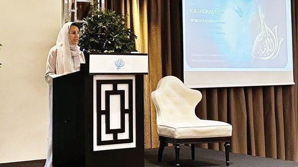 جهود «أم الإمارات» أمام «قمة المرأة» في إسطنبول