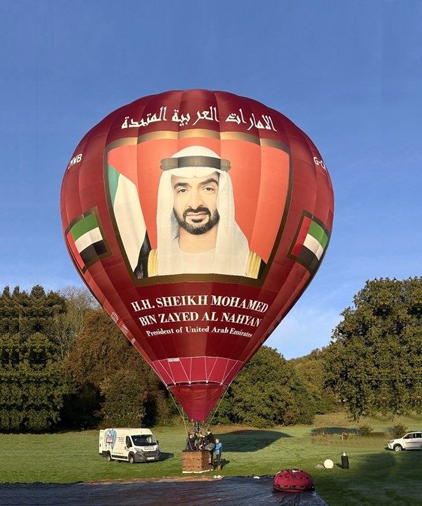 فريق منطاد الإمارات يدشّن منطاد «UAE 1» من العاصمة البريطانية