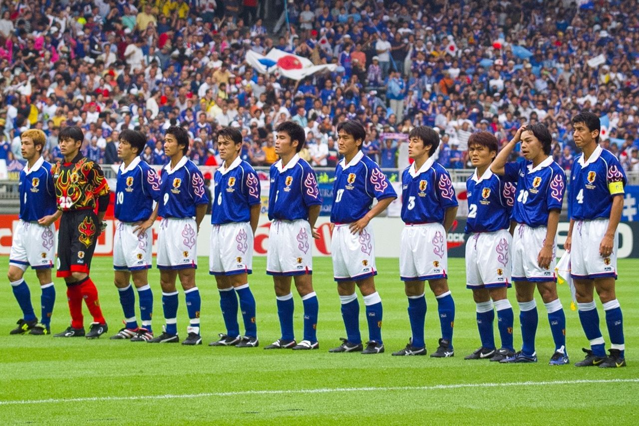 اليابان قبل مباراتها ضد جامايكا في كأس العالم 1998 في ليون، فرنسا، في 26 يونيو/ حزيران 1998. (© جيجي برس)