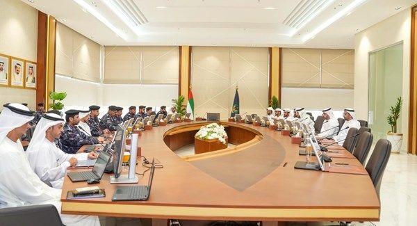 زايد بن حمد آل نهيان يطّلع على جهود شرطة عجمان في مكافحة المخدرات والوقاية منها