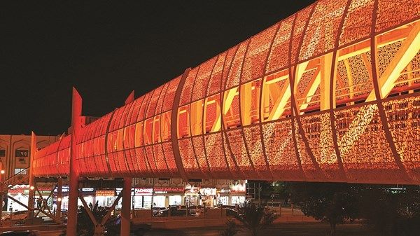 25 جسراً و38 نفقاً ضمن مشروع تطوير مرافق المشاة في أبوظبي