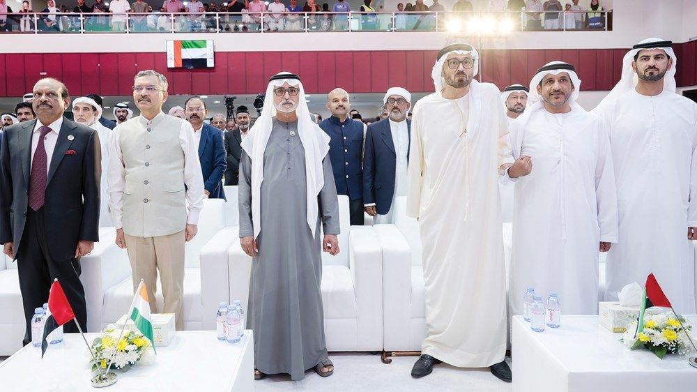 نهيان بن مبارك: تعزيز قيم السلام والتفاهم بين الشعوب والثقافات