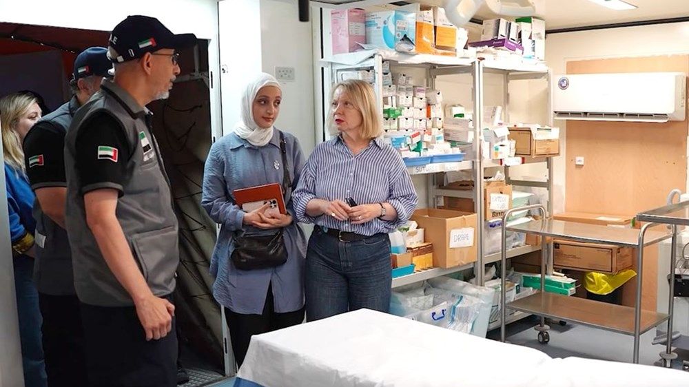 المستشفى الميداني الإماراتي في غزة يستقبل وفداً من مكتب الأمم المتحدة لتنسيق الشؤون الإنسانية (OCHA)
