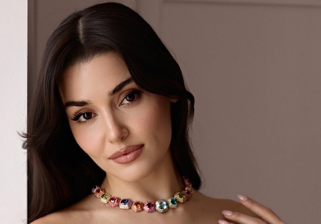 هاندا أرتشيل إلى جانب كارلا بروني وكاثرين دونوف في أمسية عالمية بباريس… ما المناسبة؟