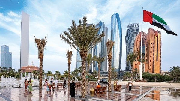 الطقس المتوقع على الإمارات غداً