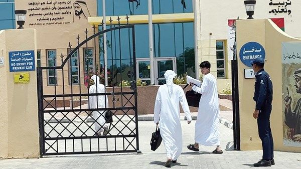 طلاب رأس الخيمة راضون عن «الرياضيات»